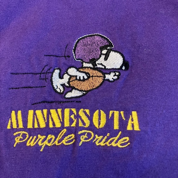 NWOT Small Purple Embroidered Minnesota Purple Pride Peanuts Tee - Picture 2 of 6